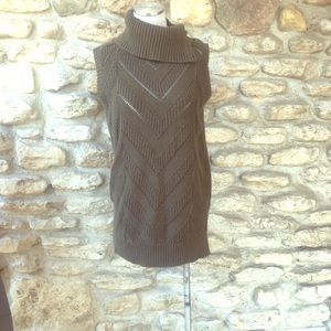 Banana Republic Long Sleeveless Sweater